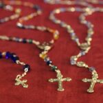 Consigli per la pulizia dei rosari in argento