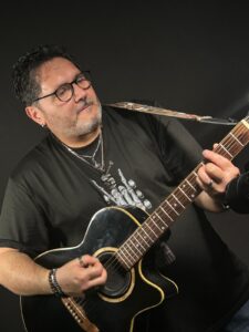 “Freedom’s Call”: LIANO trasforma quarant’anni di esperienza in una canzone che fa riflettere
